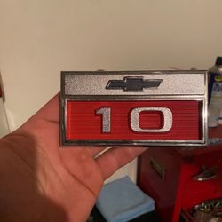 C10 Emblem