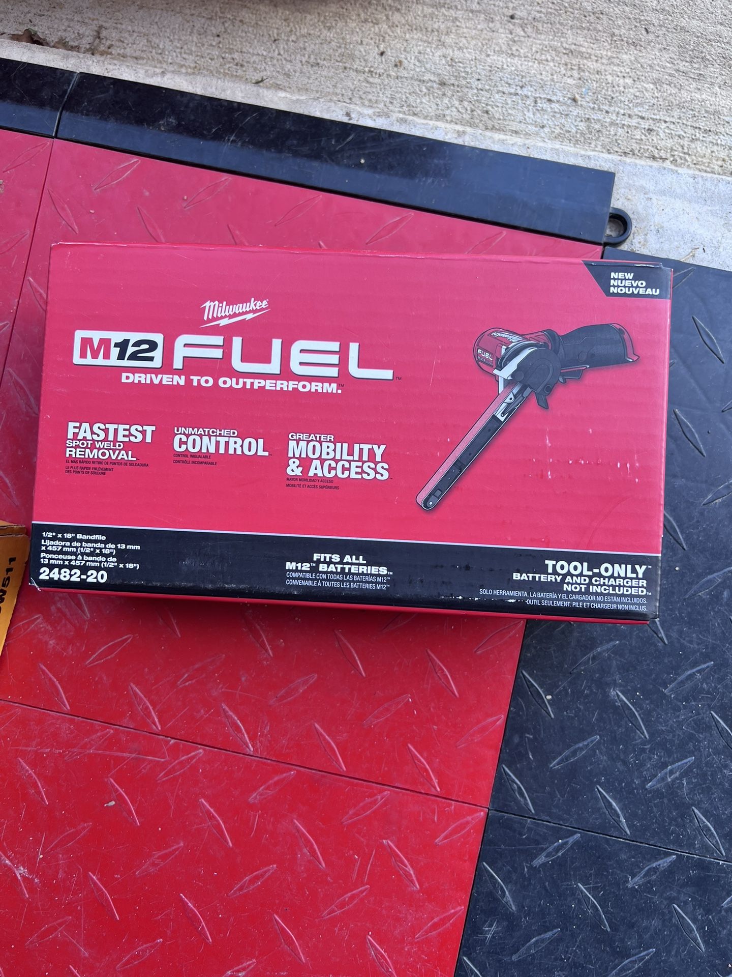 Milwaukee M12 Fuel
