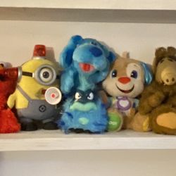 Dolls Walking,talking ,singing  Collection 