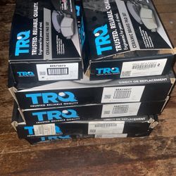 2005 Ford Escape XLT Ceramic Brake Pads & Rotors