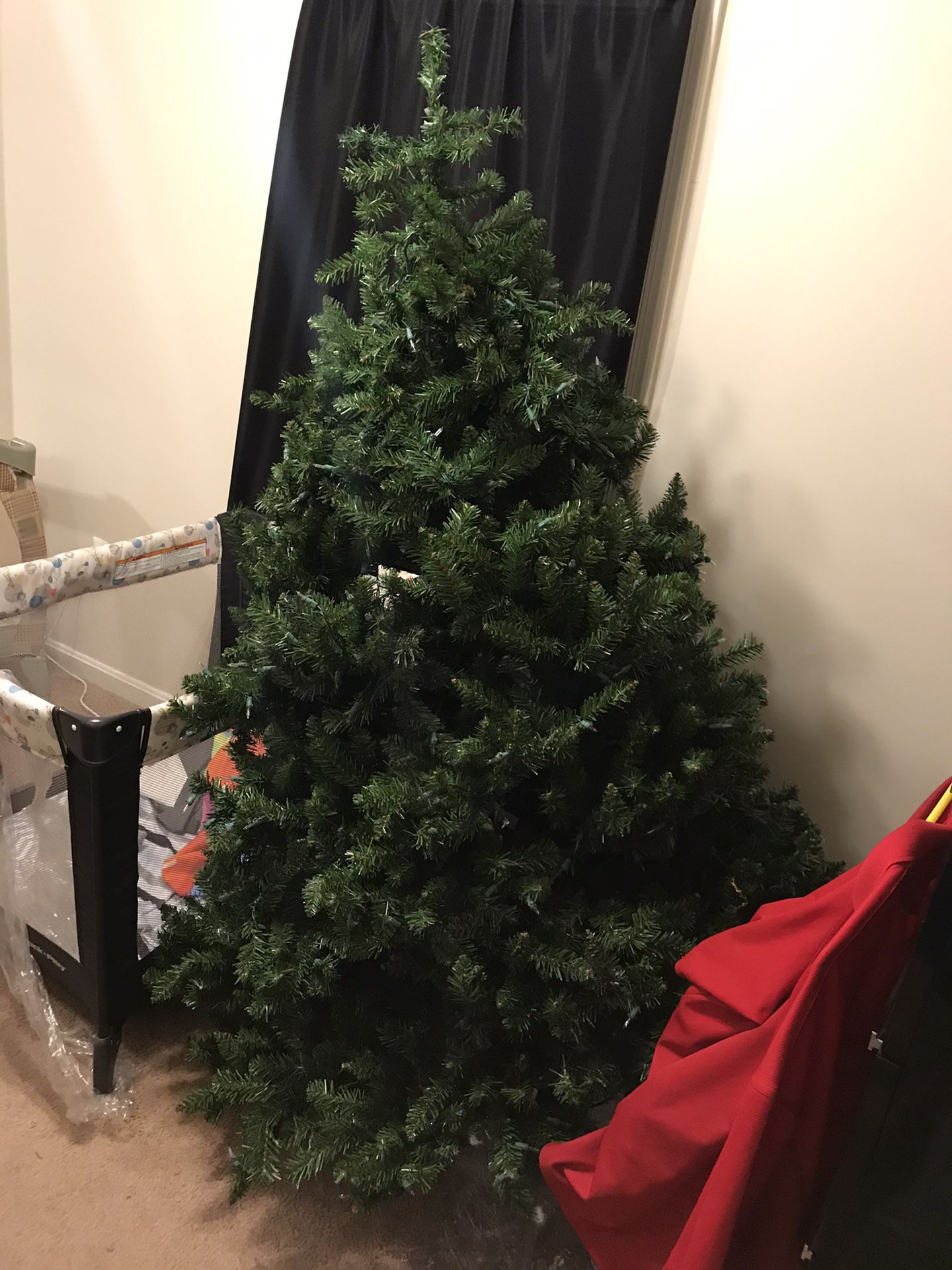 6ft Christmas tree with decorations