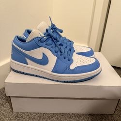 Air Jordan 1s Low 7W