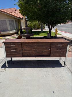 Credenza Sideboard ✨