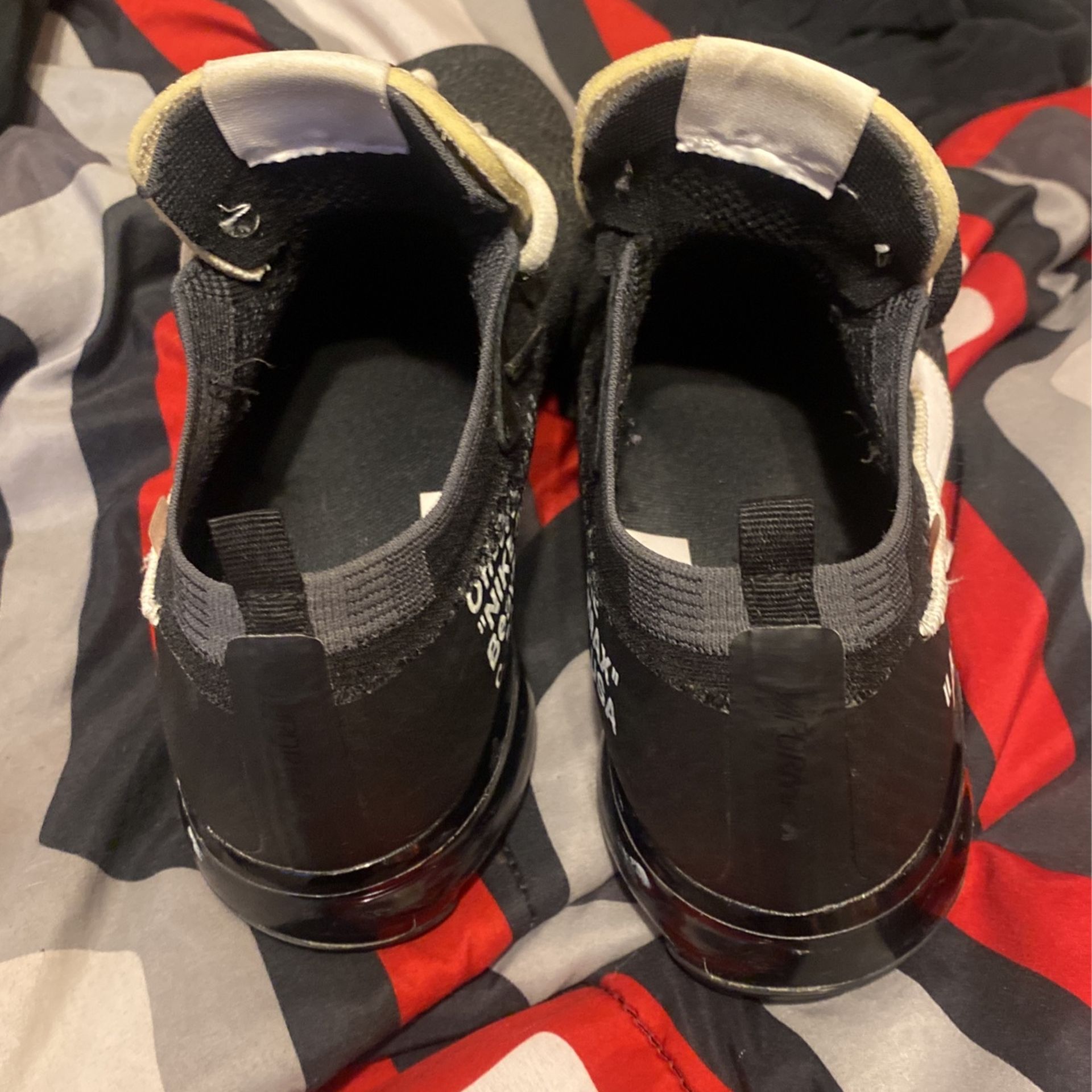 Off white vapormax Clothing