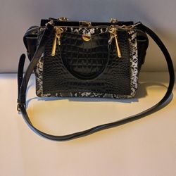 Black Trimmed And Gold Stylish For Any Occasion