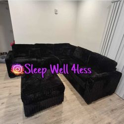 NEW  SECTIONAL SOFA 