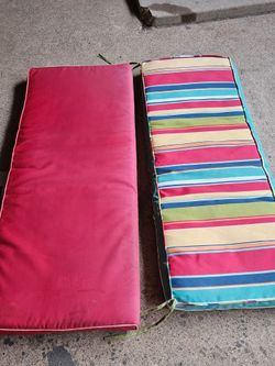 2 cojines para banca miden 47 pulgadas x 18" 14.00 Each/ cada uno