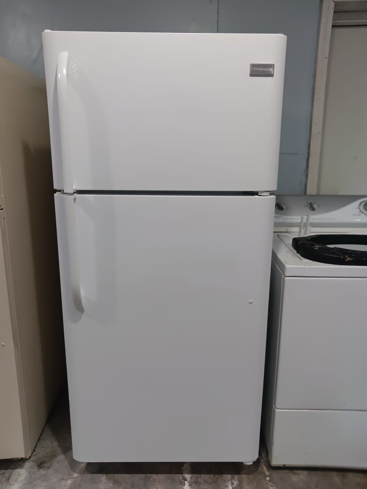 Frigidaire Fridge