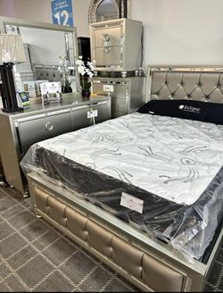 Wow Stunning Glam Bedroom On Sale Now! Price Can’t Be Beat!!