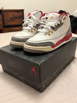 Brand new Shoes (Size 6)