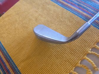 Vintage ping cat eye 7 iron