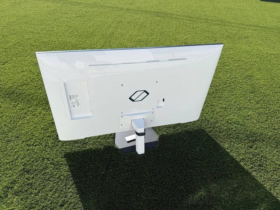 🖥 Samsung Odyssey Neo G7 43" 4K/144Hz HDR600 Gaming Monitor - Open Box