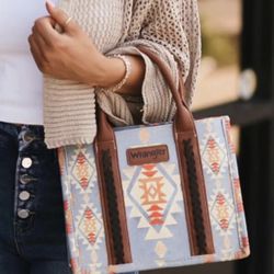 New wrangler Tote Bag 