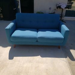 Free Couch