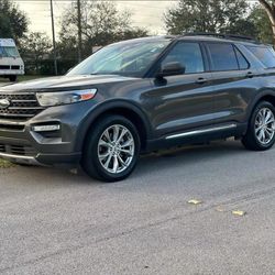 2020 Ford Explorer