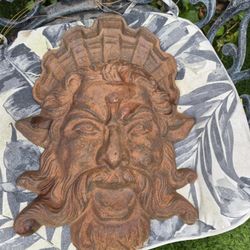 Posidon Water Head Figure