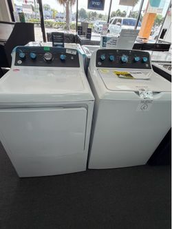 GE washer and dryer set