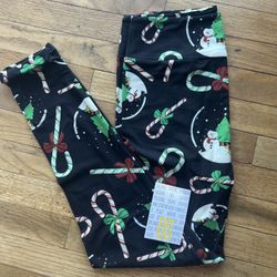 NWT LuLaroe Leggings is OS Christmas