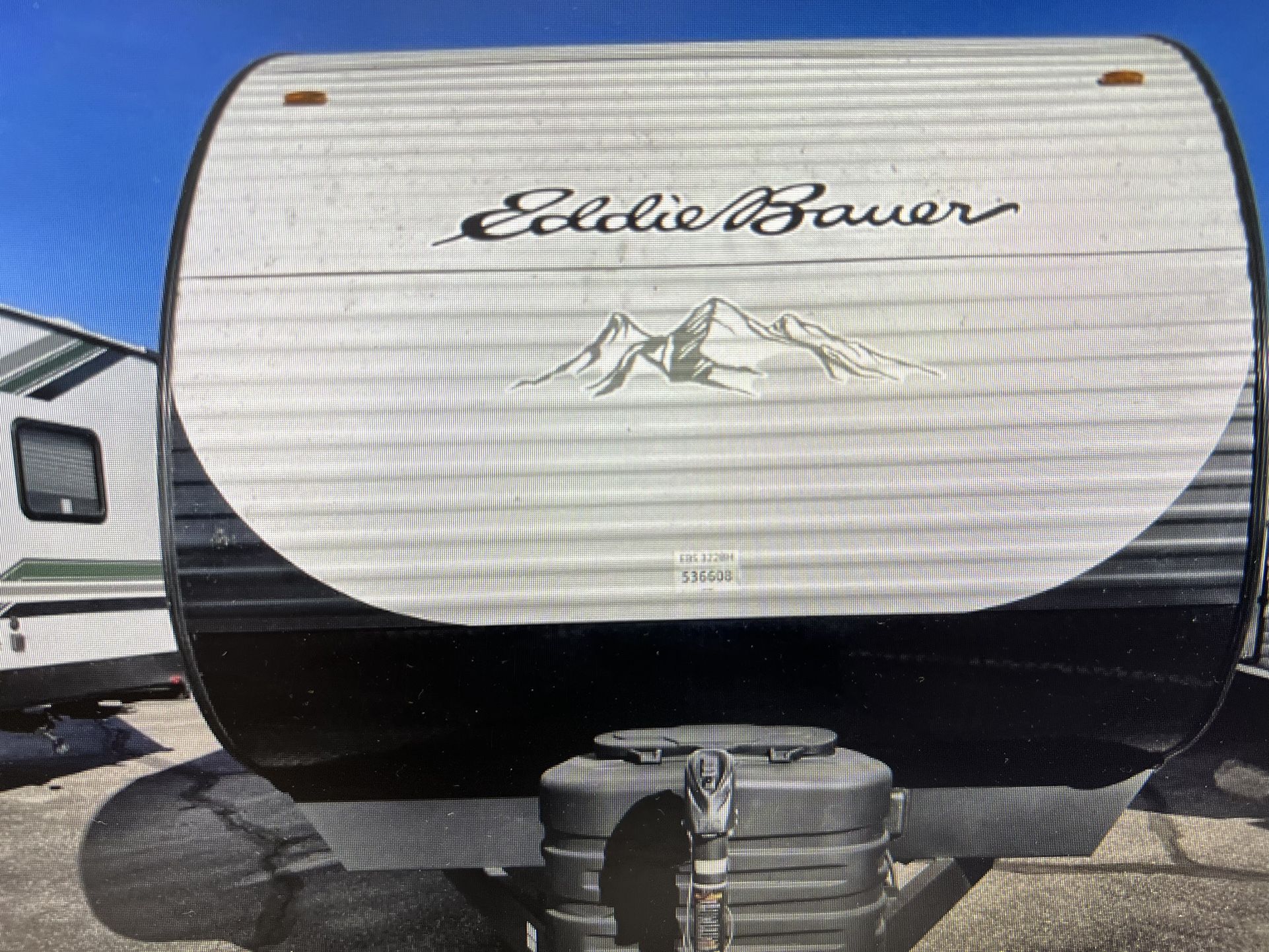 NEW 2024 EDDIE BAUER 332 BUNKHOUSE