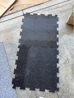 Gym rubber flooring