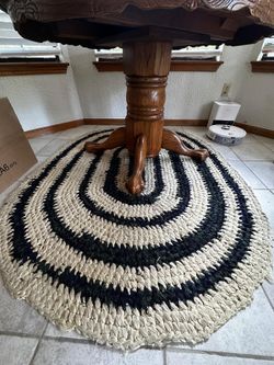 Round Braided Area Rug - Black and Natural Tones