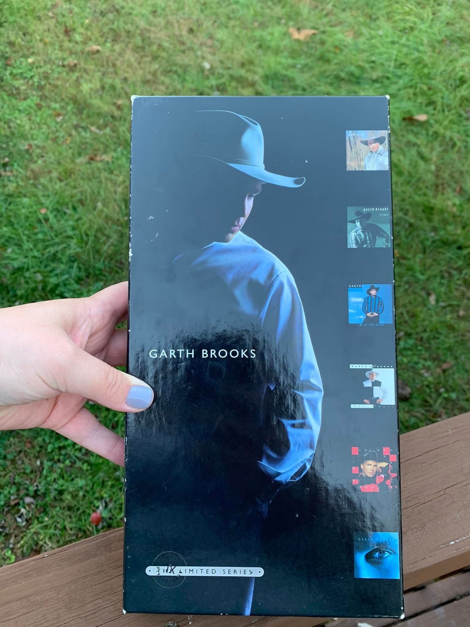 Garth Brooks CD Pack