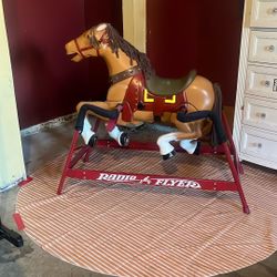 Radio Flyer Bouncy Chair