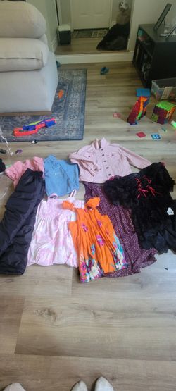 Girls cloths sizes mostly 10-12