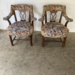 Set of 2 Vintage Chippendale Style Arm Chairs by Buccola Manufacturing Inc from Industry CA  Great pre-owned condition.   Pick up available in Arlingt