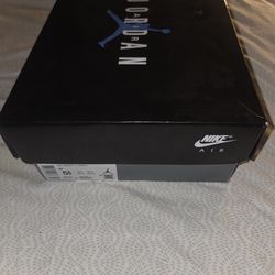 Jordan 11 Retro Low Top Cool Grey