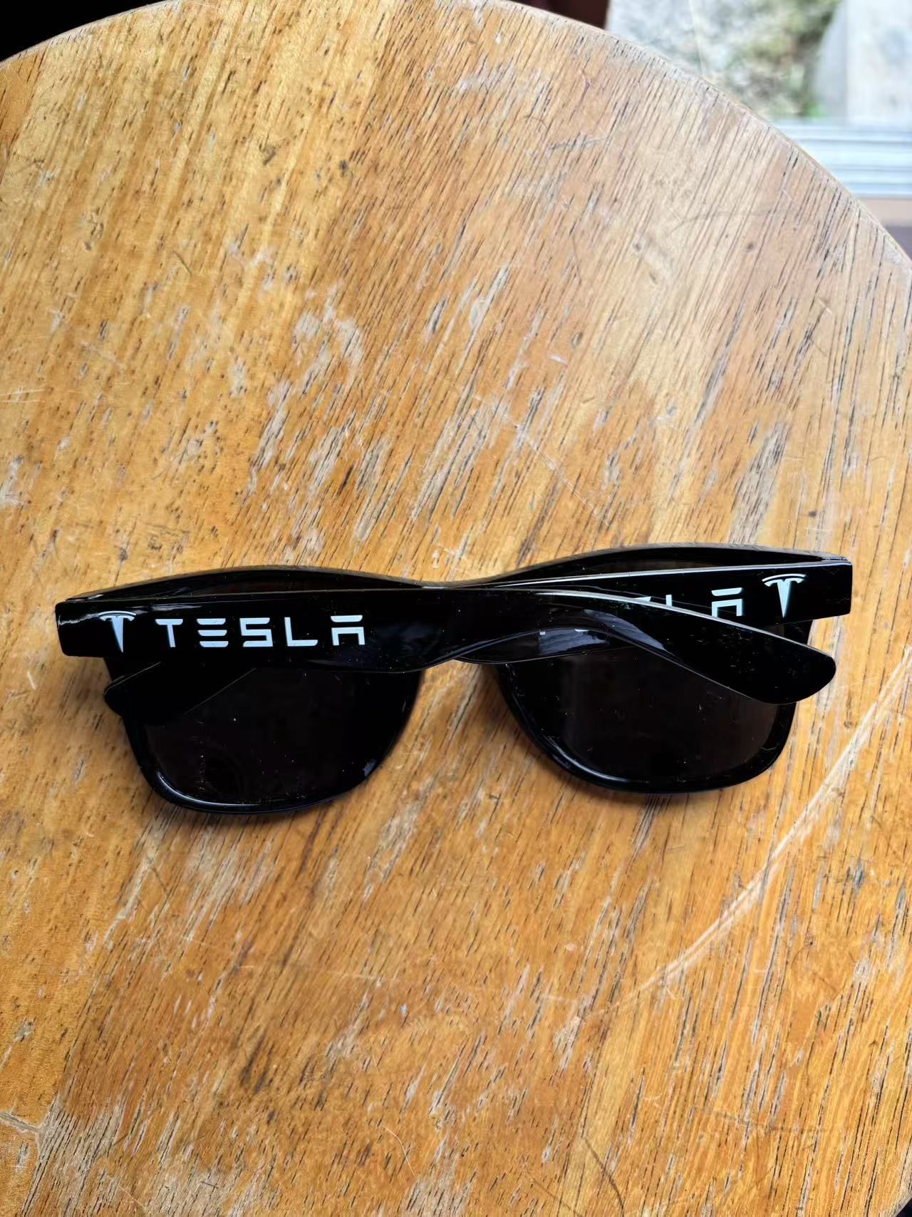 Tesla Sun Glass