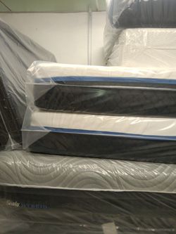 🔥🔥🔥 $209 Queen Memory Foam Mattress Only $209 🔥🔥🔥