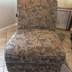 Upholstered Chair 