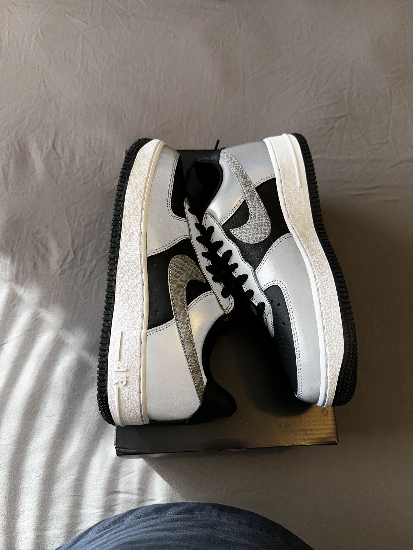 Nike Air Force 1 Low DS Size 7