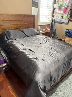 Bedroom Set with Full size bed
