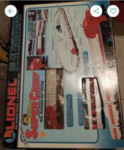 LIONEL SUPER CHIEF WITH DUMMY ENGINE. COMPLETE SET WITH BOX