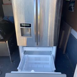 Kenmore Elite (Needs To Be Repaired)