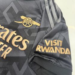 Emirates Fly Better Youth Arsenal Training Jersey Size 9/10 EUC