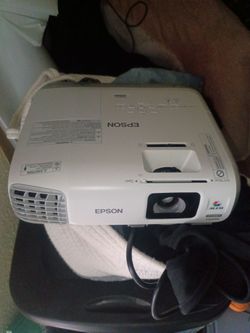 Epson PowerLite 955WH (Model: H683A