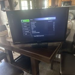 Emerson HDMI Flatscreen Tv 32 Inch 