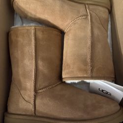 Women’s Ugg boots size 9