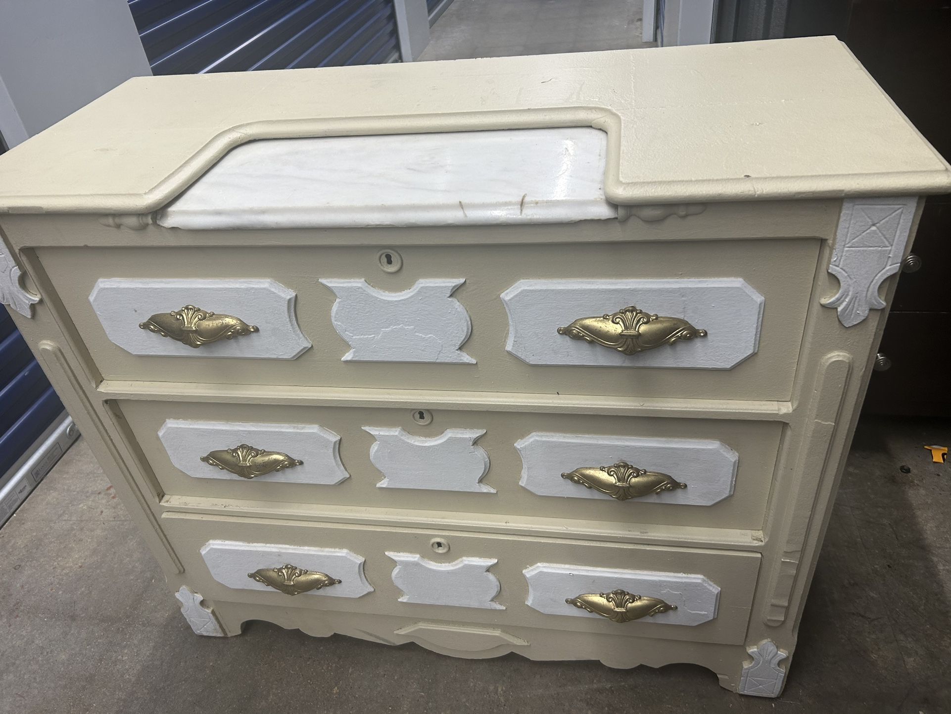 Antique Four Drawer Dresser With Keyhole Deep Drawers