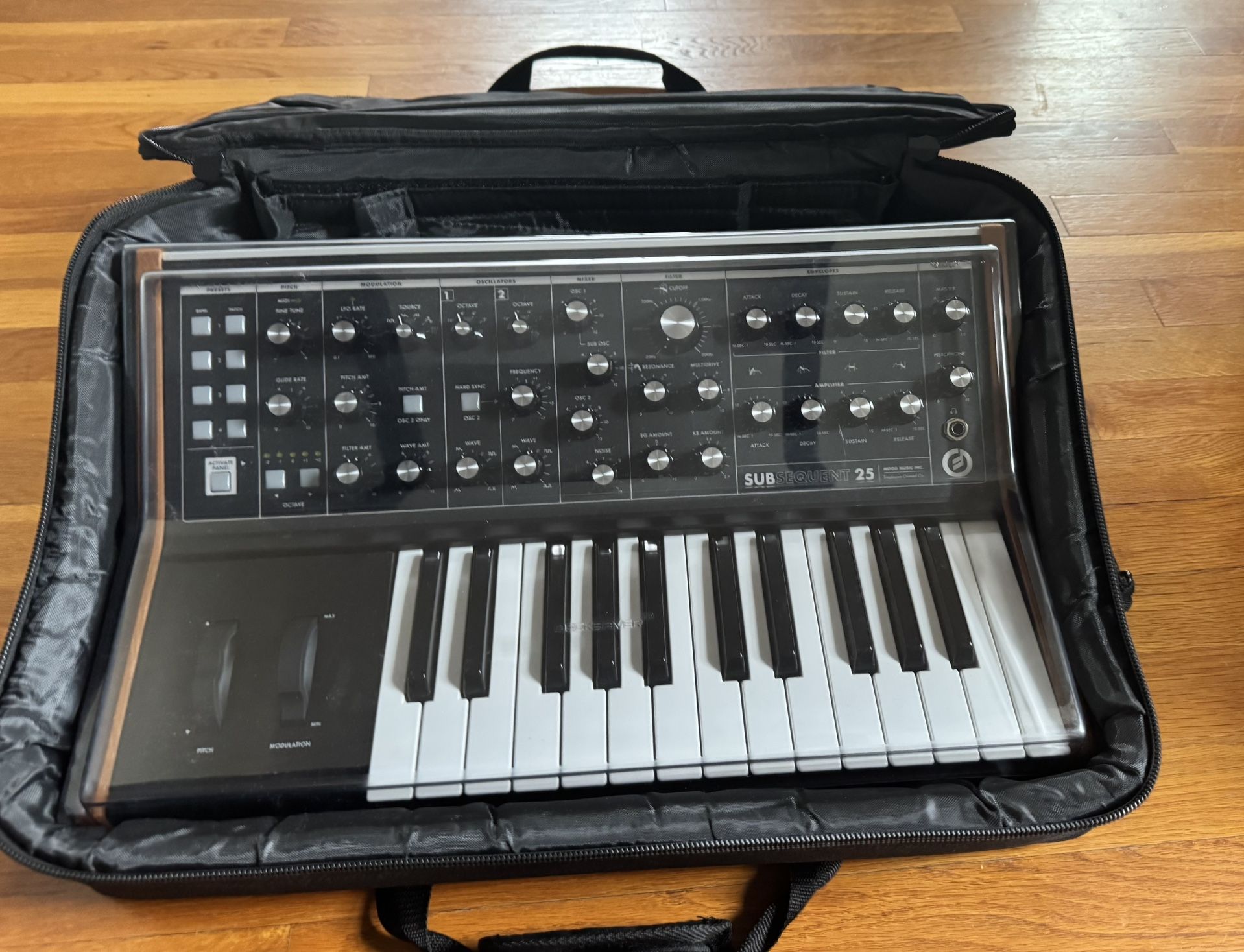 Moog Subsequent 25