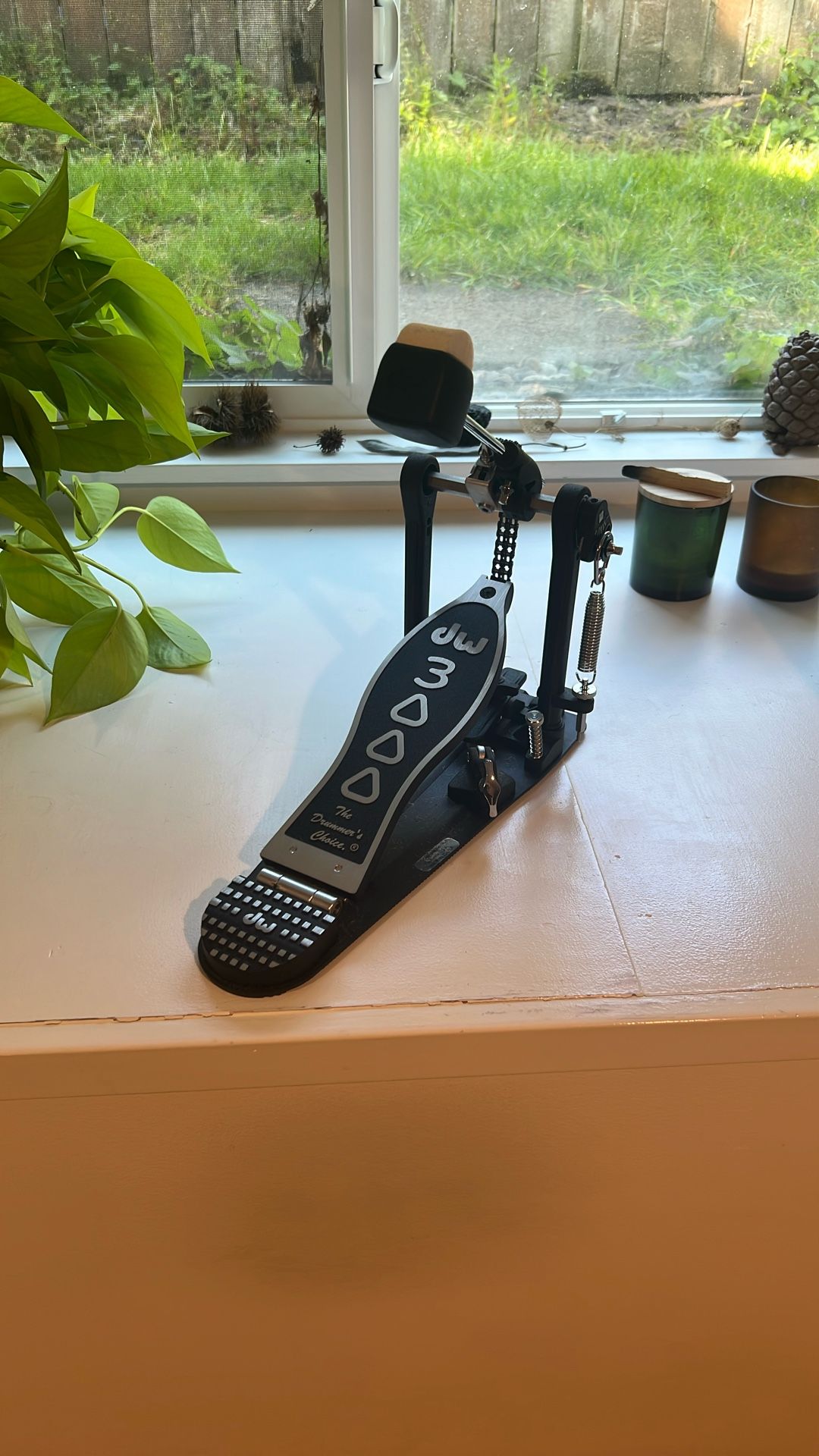 DW 3000 Bass Drum pedal