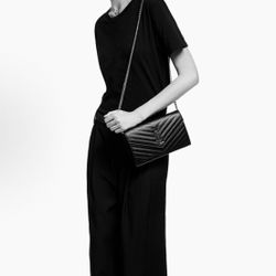 SAINT LAURENT YSL PARIS Gold Logo Chain Strap Quilted Grained Printed Leather Single Shoulder Crossbody Bag(76)45