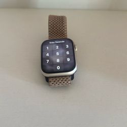 Apple Watch Series 8 [GPS 45mm]
