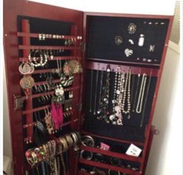 Jewelry Storage Mirror