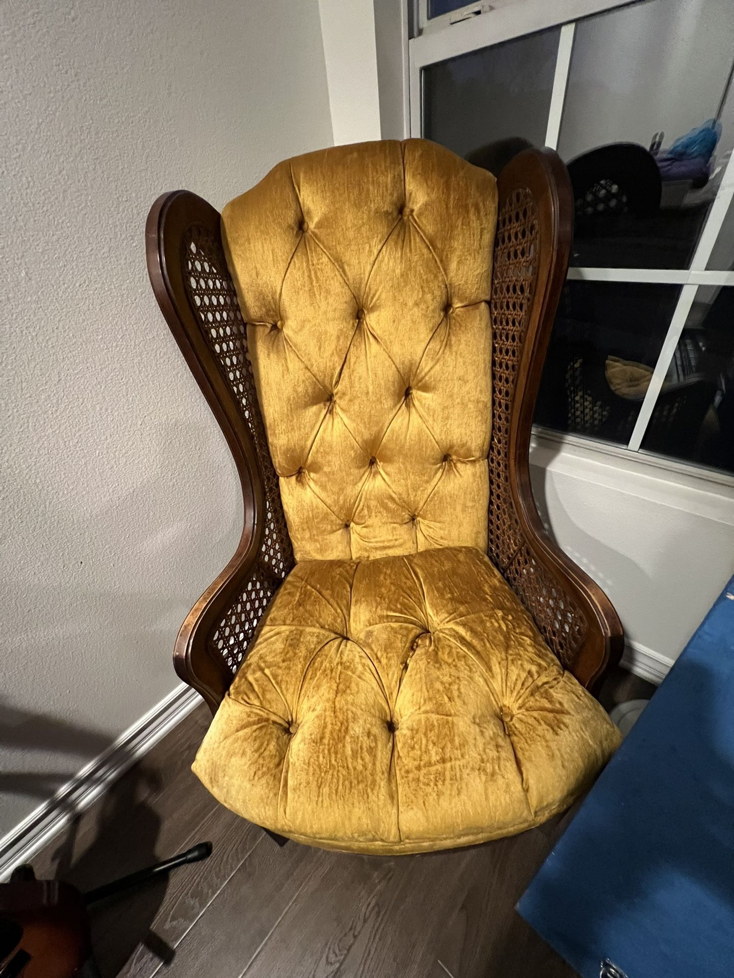 Velvet Chair for Sale in Glendora, CA OfferUp