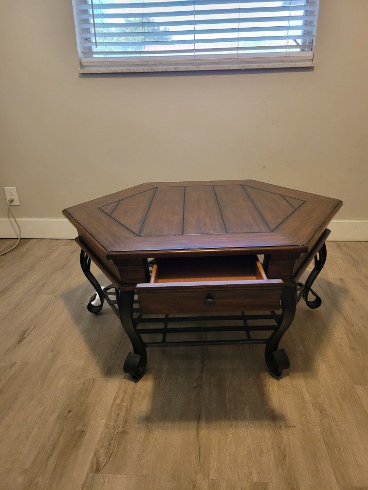 Coronado Bay Pine Hexagon Cocktail Table