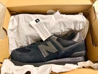 New Balance 574 Core Triple Black Men’s Size 9.5